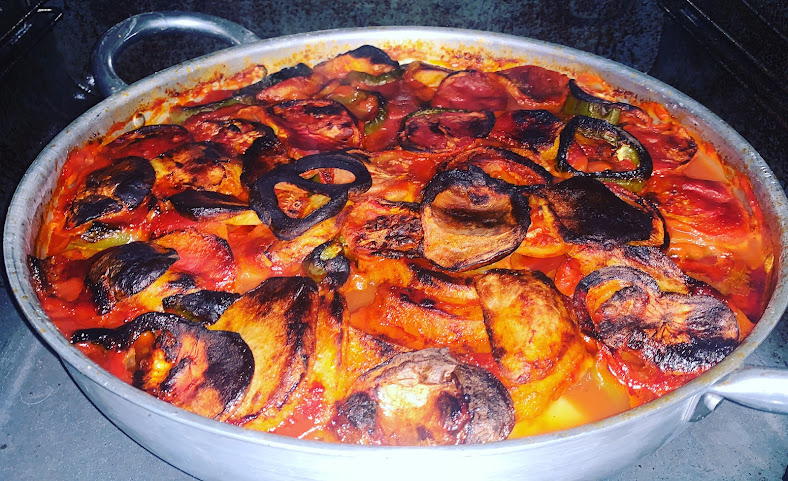 مطبخ منى by null