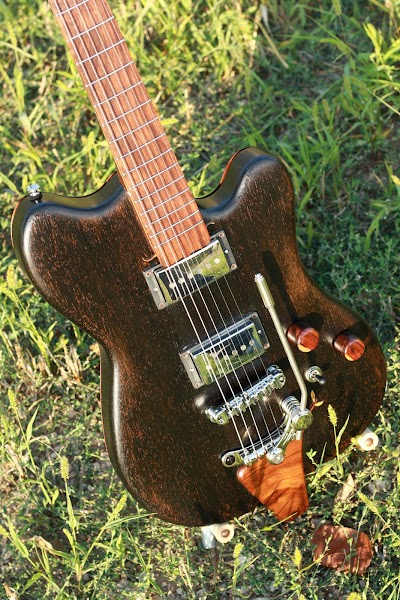 Shiver Guitar, Handcrafted Electric Guitars