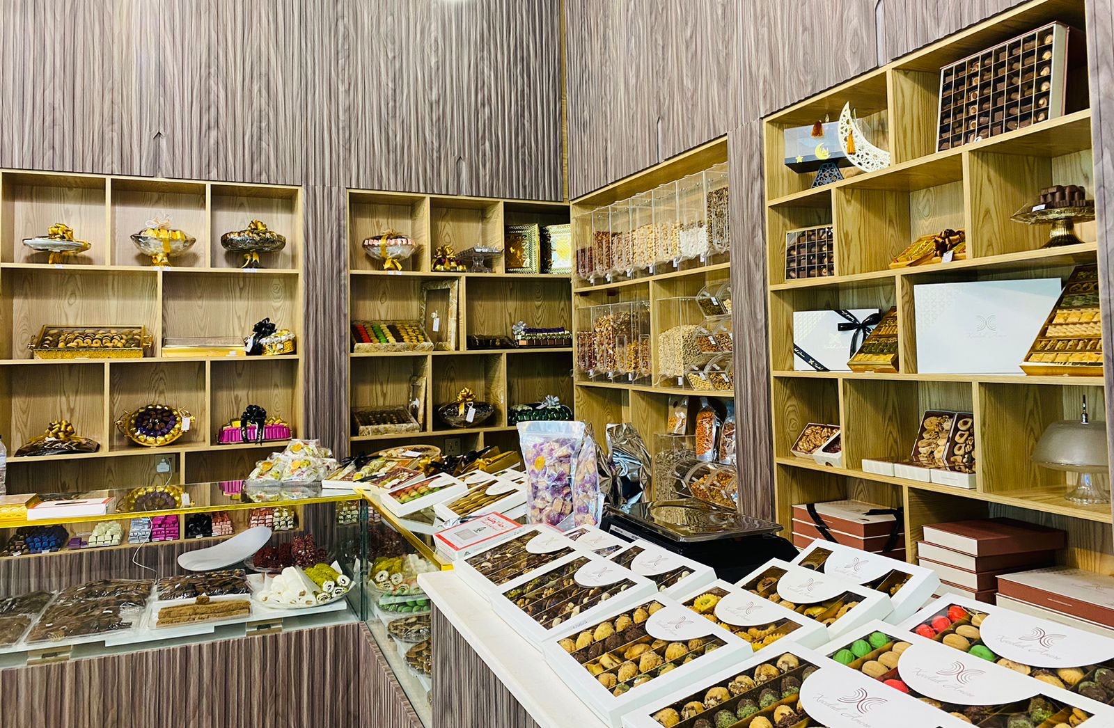 اكسشوكولتل أموري للحلويات - صورة 5