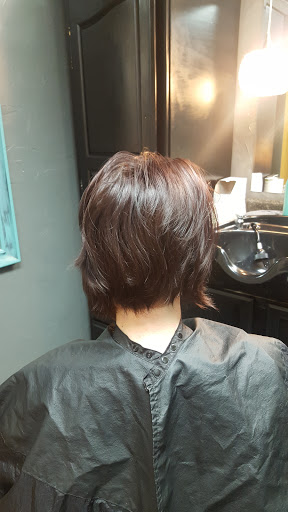 Hidden Treasures Salon - Thumbnail