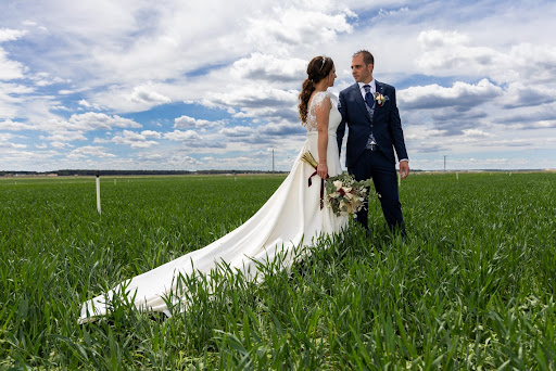 One To One Novias, Moda y Asesesoramiento de Imagen - Thumbnail