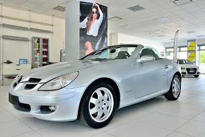 Photos of Hertz - Dubai Marina