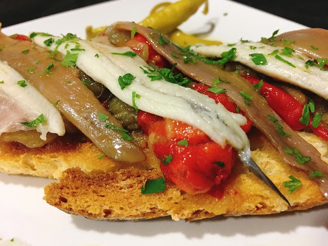 El Olivo Tapas & Bar