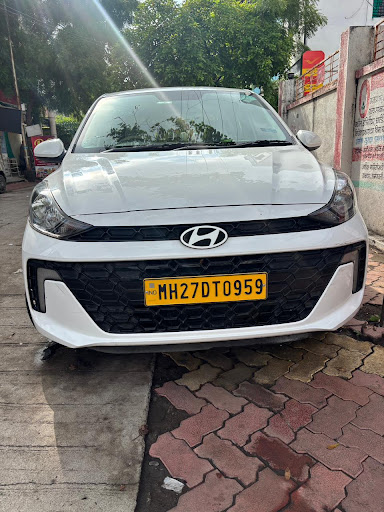 Amravati To Akola  Rs 2500