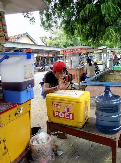 Photos of Poci Alun-alun