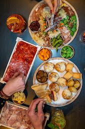 Photo n°26 de L'hydropathe Cave & Resto à Caen (Cave à vins)