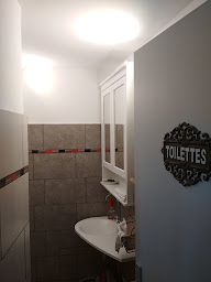 Photo n°23 de Au Relais de Modestine, Chambres & Table d'hôtes à Chasseradès Lozère, Chemin de Stevenson à Mont Lozère et Goulet (Borne de recharge de véhicules électriques)