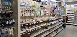 Photo n°7 de Briconautes Beaumont sur Sarthe à Beaumont-sur-Sarthe (Magasin de vêtements professionnels)