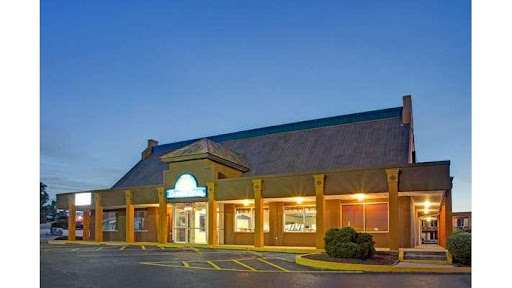 Days Inn by Wyndham Benson - Thumbnail