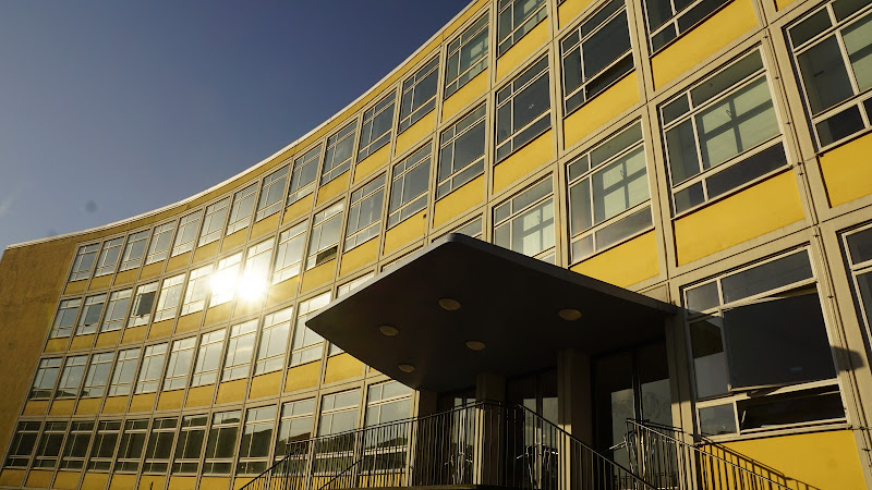 Humboldt-Gymnasium photo