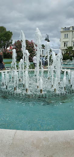 Fontana giochi d'acqua a tempo di musica - Thumbnail