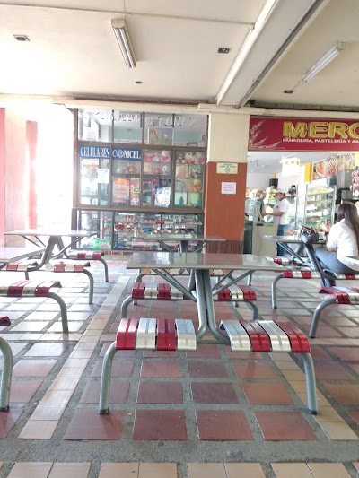 Photos of Sun's Plaza