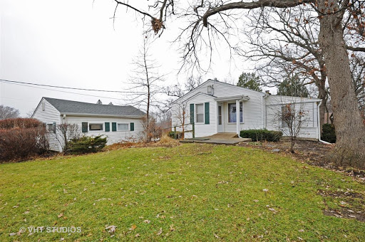 Anne Hazen, Realtor with Baird & Warner - Thumbnail