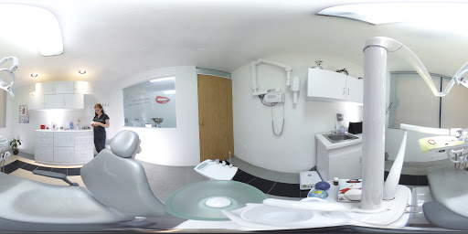 Dentistas en El Olivo Interlomas Logo