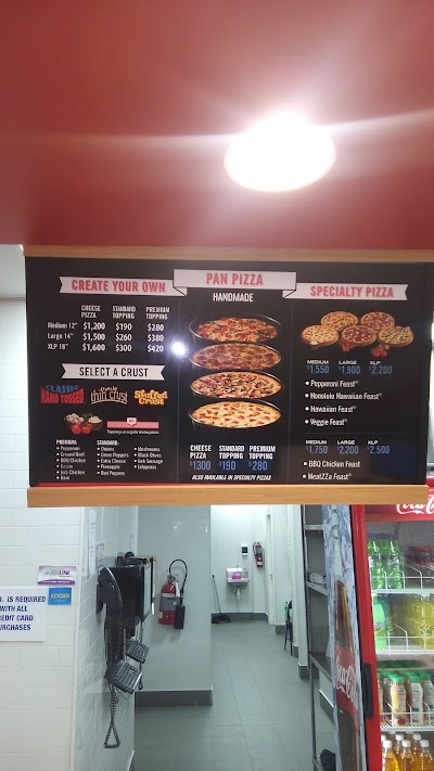 Photos of Domino's Braeton Sovereign Village