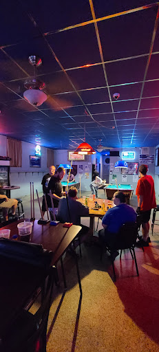 Mo's - Visual