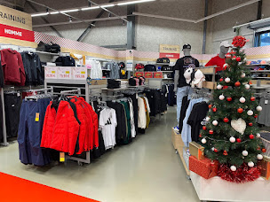 Photo n°34 de Sport 2000 Sallanches à Sallanches (Magasin de vêtements de sport)