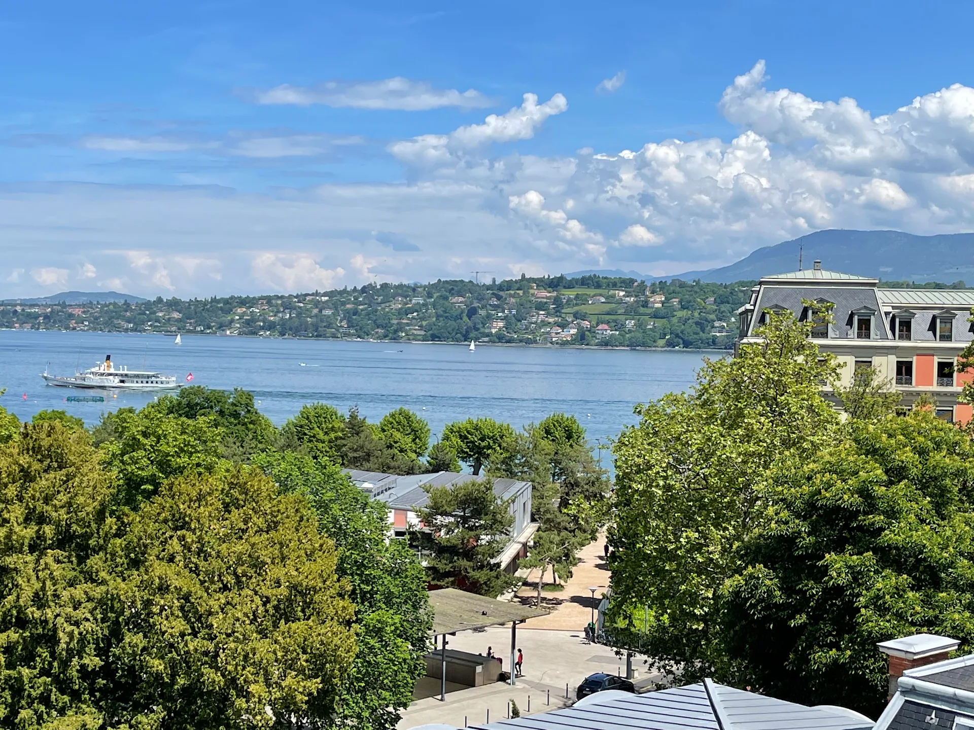 Geneva Hostel