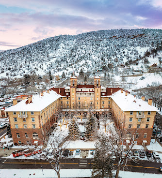 Hotel Colorado by null