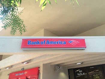 Bank of America Financial Center Payday Loans Picture