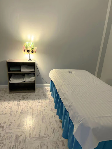 Supreme Spa Massage - Thumbnail