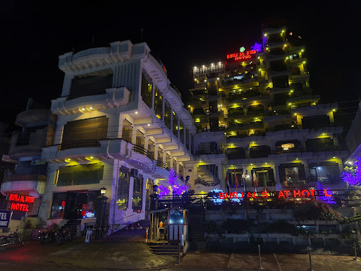 Burj Al Swat Hotel