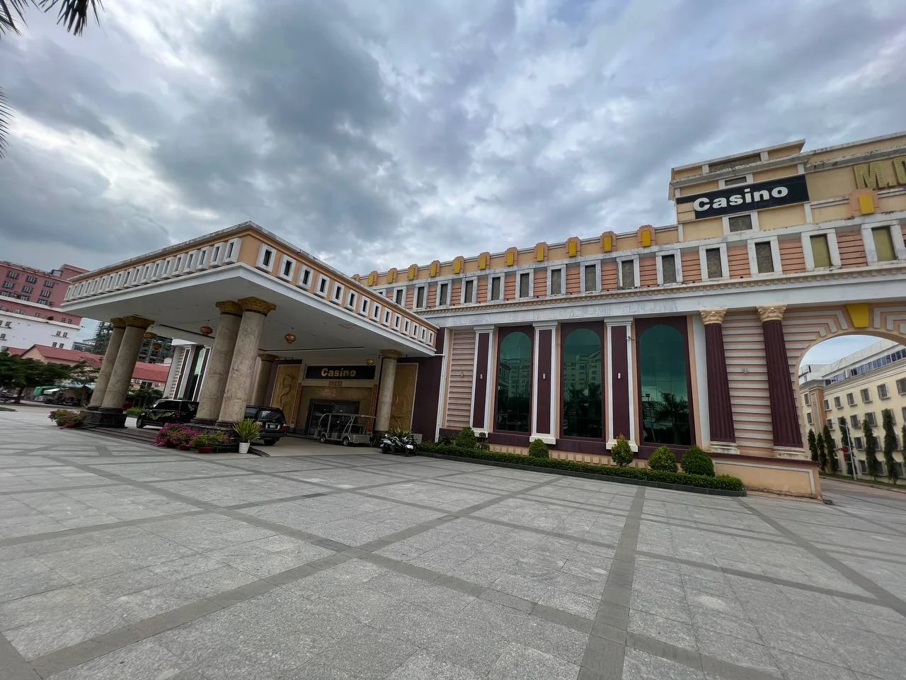 Bavet Mocbai Casino & Hotel