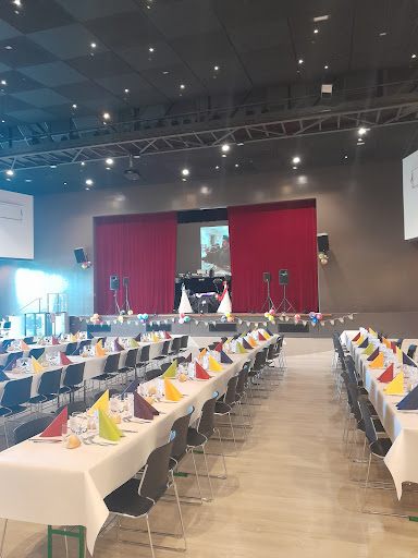 Gymnase Municipal avec défibrillateur extérieur