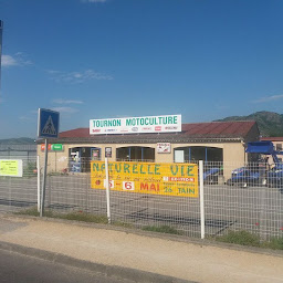 Photo n°4 de Tournonaise De Motoculture à Saint-Jean-de-Muzols (Atelier de réparation de scooters)