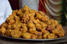 Gujjar Naan Pakora sialkot