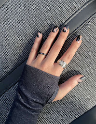 Photo n°10 de Le Labo d'Ari - Salon de manucure à Noisiel (Salon de coiffure)