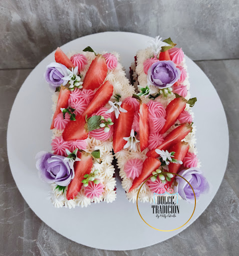 Dulce Tradición by Natty Estrella
