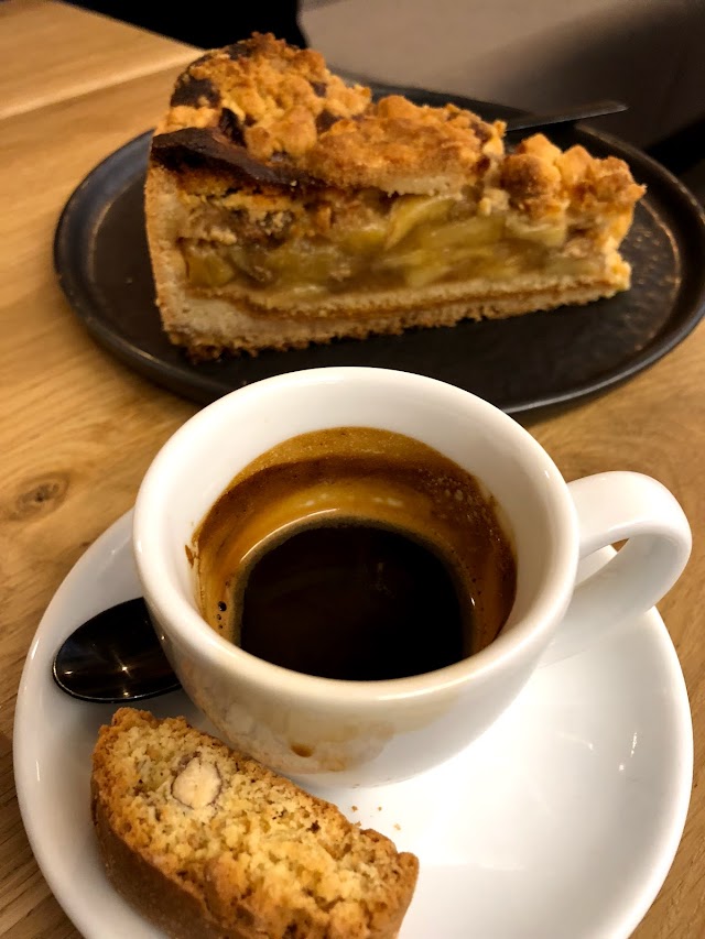 Nela’s Coffee & Kitchen