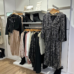 Photo n°1 de Juste Elles - Arras à Arras (Magasin de chaussures)