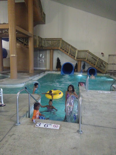 Jolly Mon Indoor Water Park