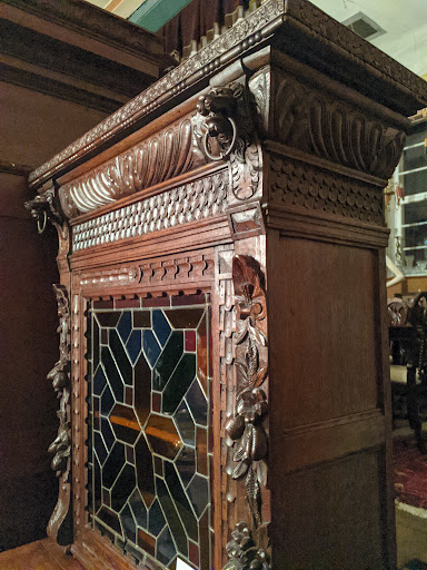 Petra Antiques