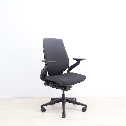 ChairSmith - Visual
