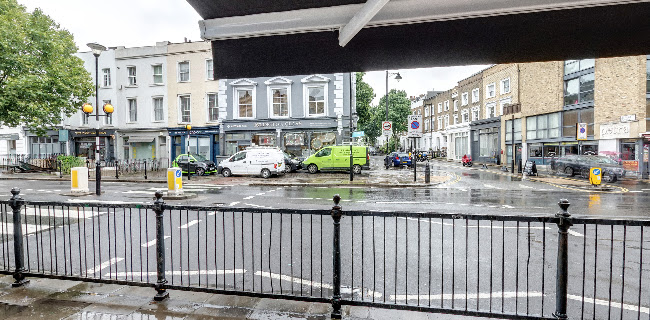 Reviews of Aperi Deli in London - Supermarket