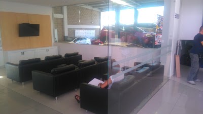 Photos of Ford