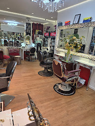 Photo n°2 de A B C Atelier Beauté Coiffure Red'One Barber à Neuilly-sur-Seine (Barbier)