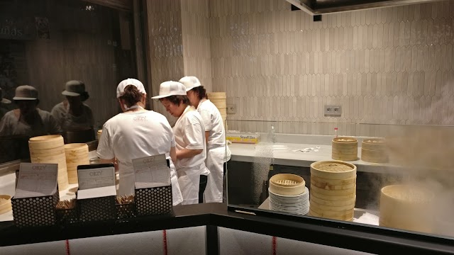 OIIZY Dumpling Bar