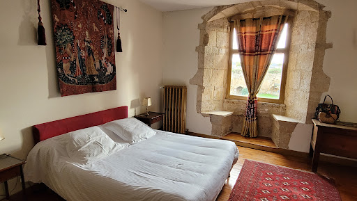 Le Vieux Chateau - Thumbnail