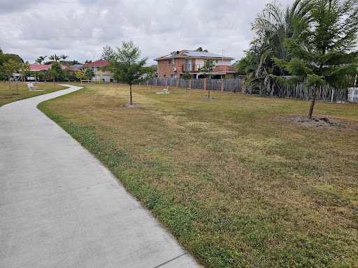 Laar Crescent Park - Thumbnail