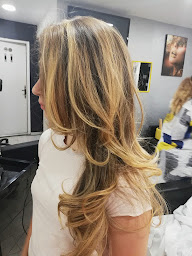 Photo n°11 de Salon WM à La Crau (Salon de coiffure)