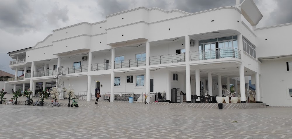 The White House Koforidua photo 3