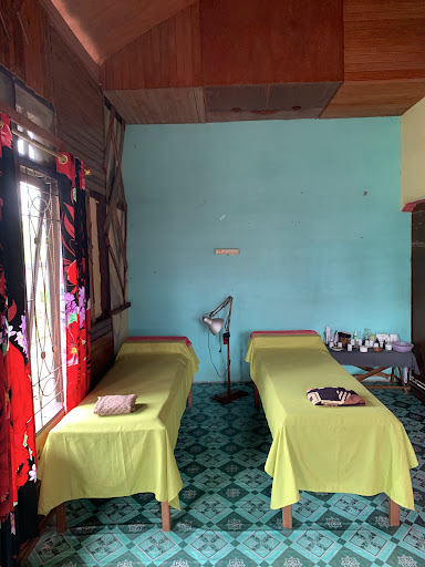 LISA BEAUTY THERAPY SALON