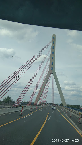 Uedesheimer Rhine Arch