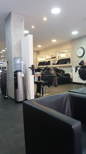 Salon 1001, hairdressing and beauty salon at Plärrer - Thumbnail