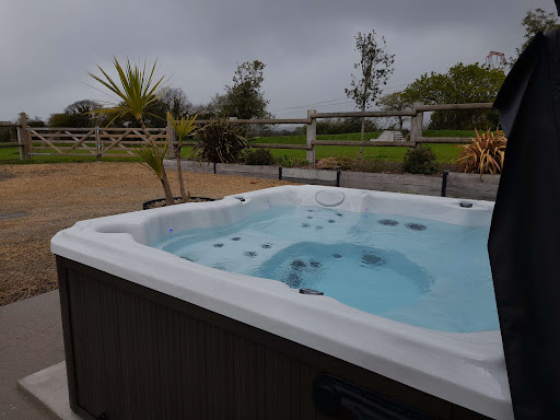 Photo de AQUACONCEPT Brest Piscines Spa Sauna Hammam à Lanhouarneau (29430)