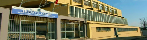 Istituto Superiore ERNESTO CESARO - VESEVUS